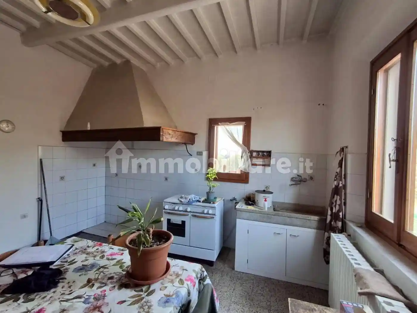 Appartamento in vendita a Capraia e Limite