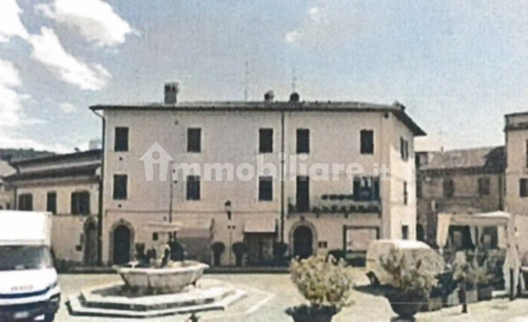 Appartamento in vendita a Castelraimondo