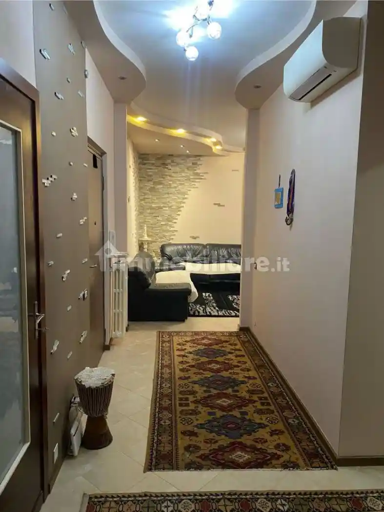 Appartamento in vendita a Novara