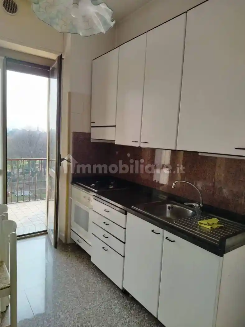 Palazzo - Edificio in vendita a Monza