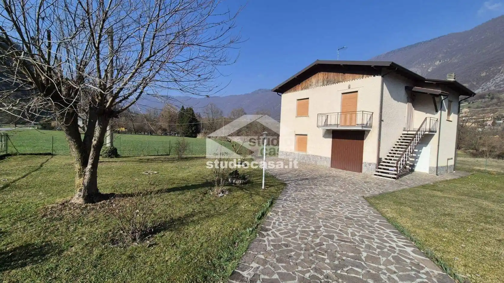 Appartamento in vendita a Endine Gaiano