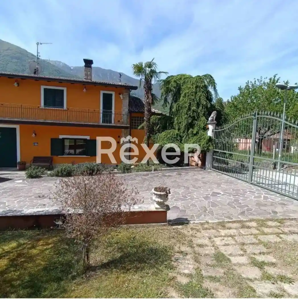 Villa in vendita a San Vincenzo Valle Roveto