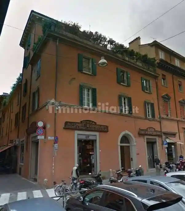 Appartamento in vendita a Bologna