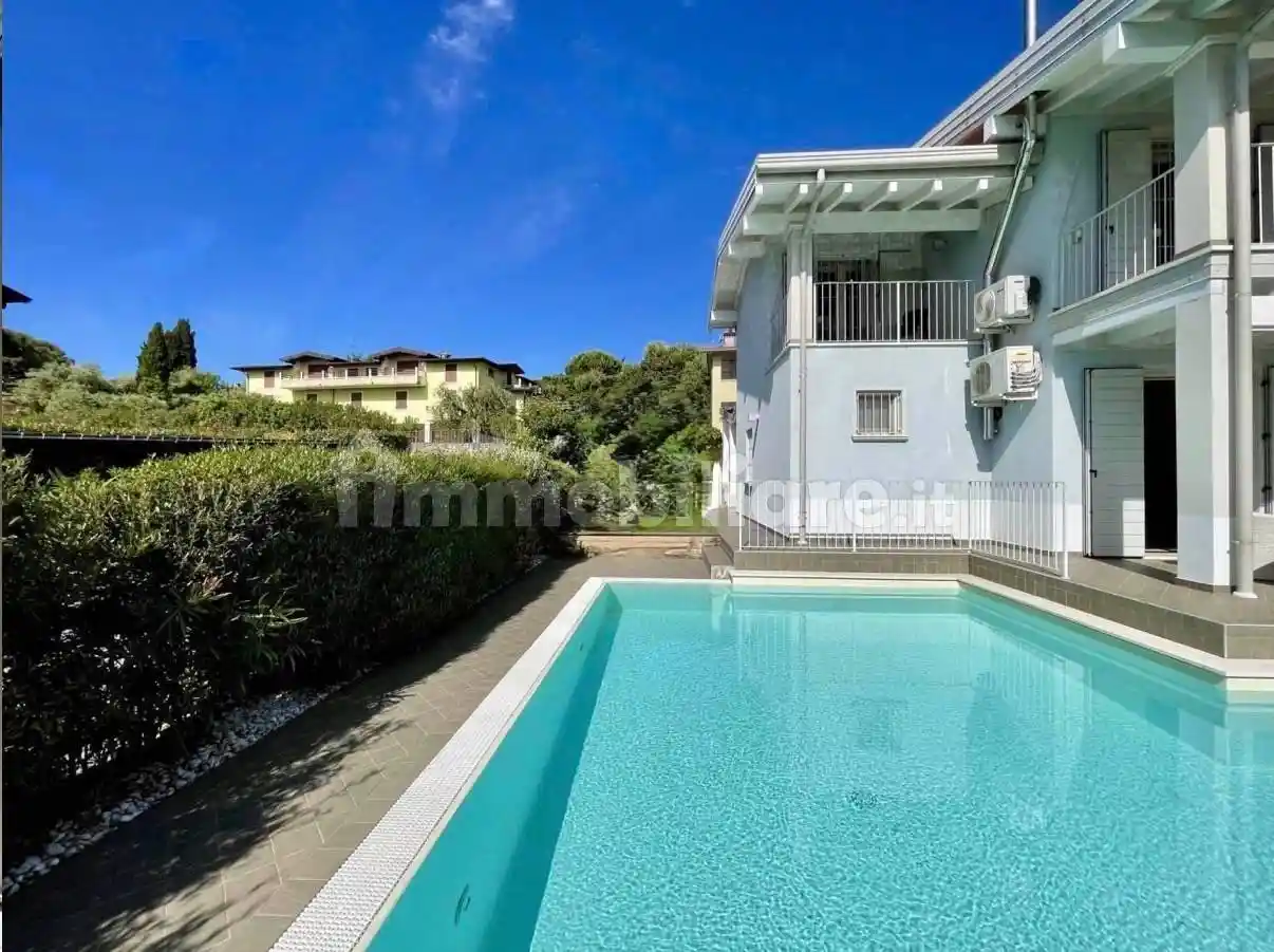 Villa in vendita a Polpenazze del Garda