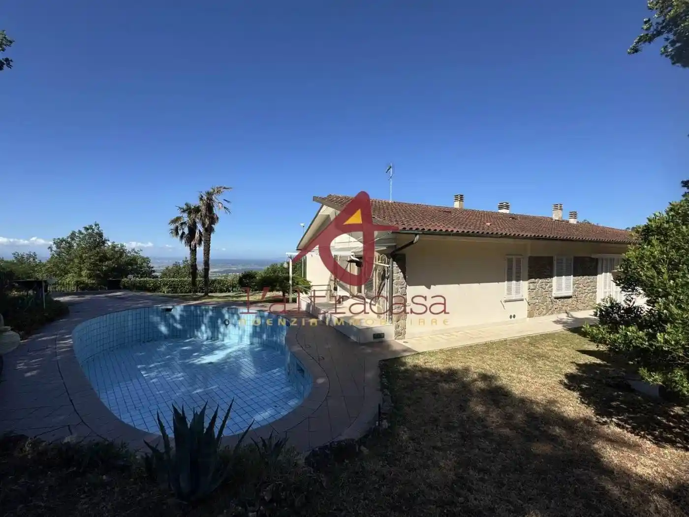 Villa in vendita a Larciano