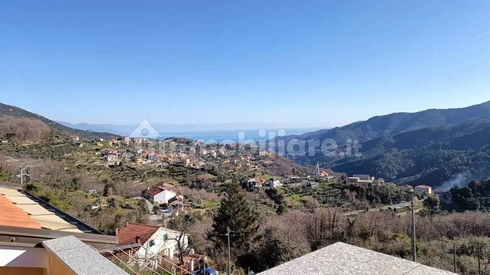 Casa indipendente in vendita a Vado Ligure
