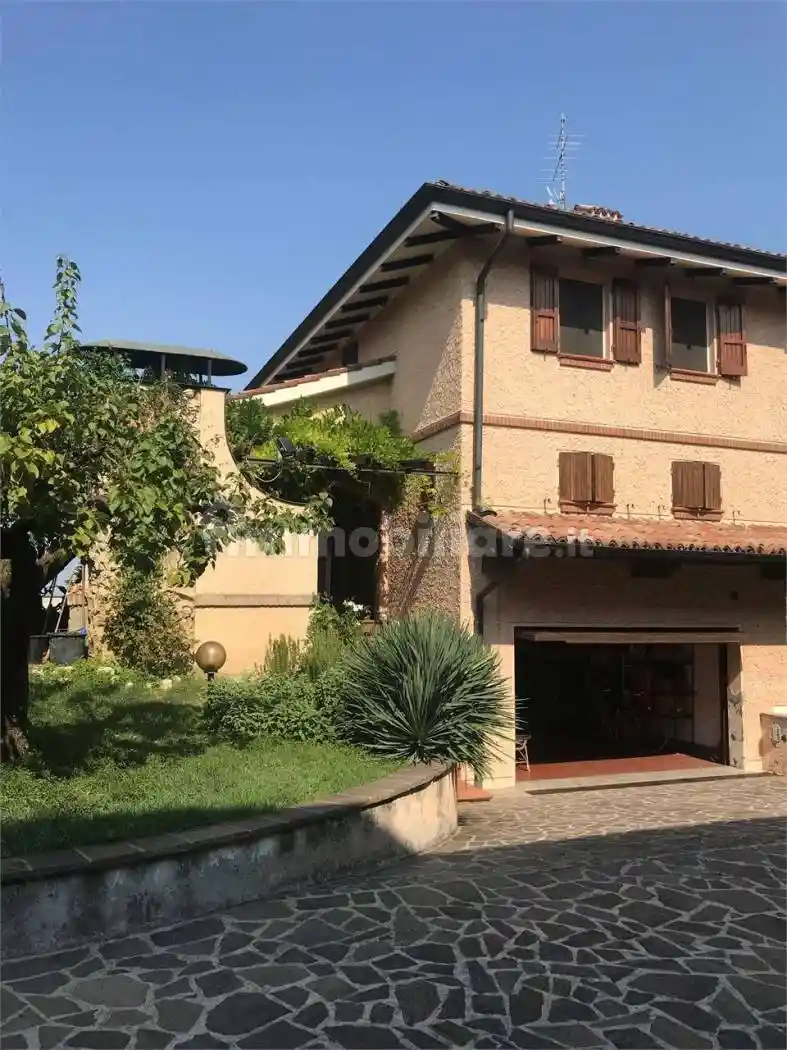 Villa in vendita a Scandiano