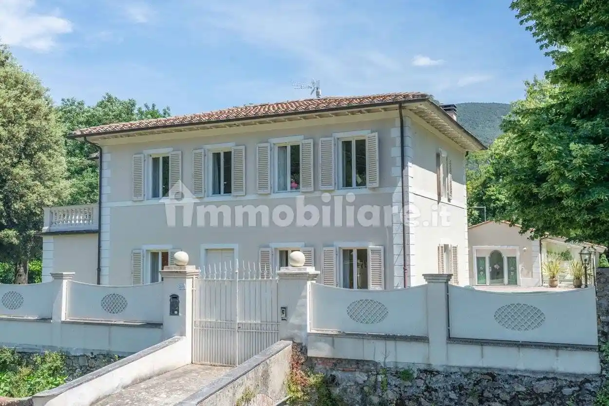 Villa in affitto a Lucca