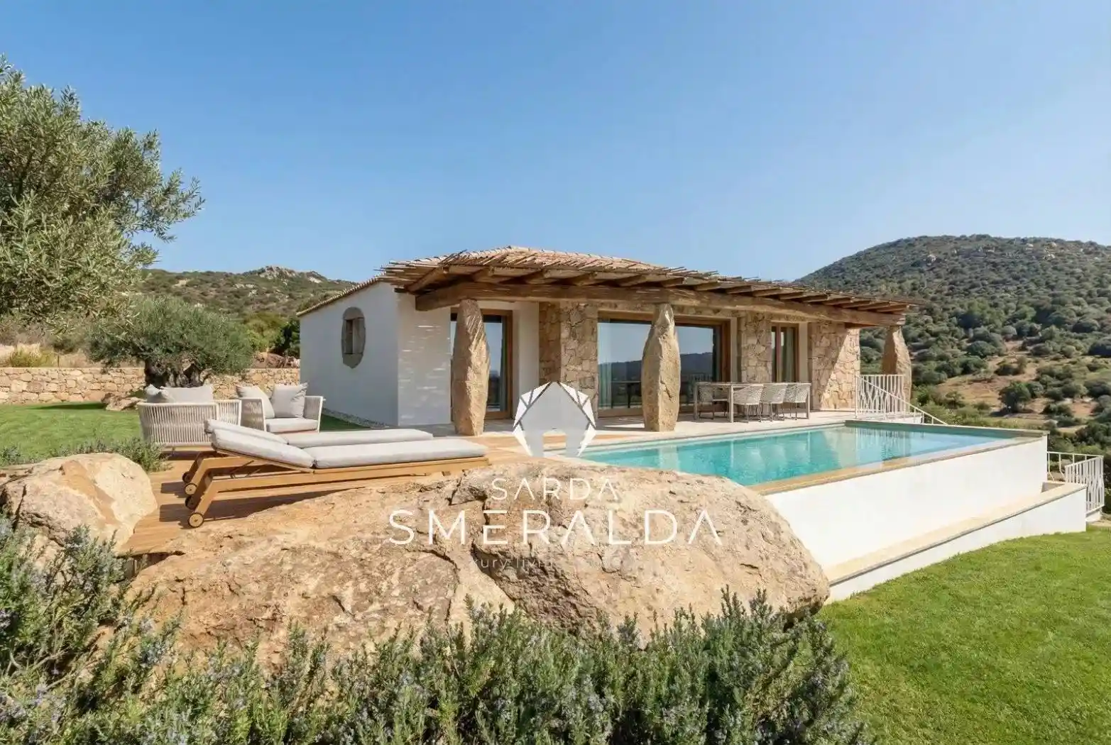 Villa in vendita a Loiri Porto San Paolo