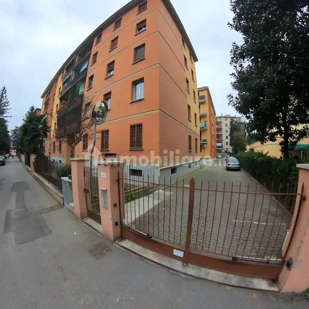 Appartamento in vendita a Bologna