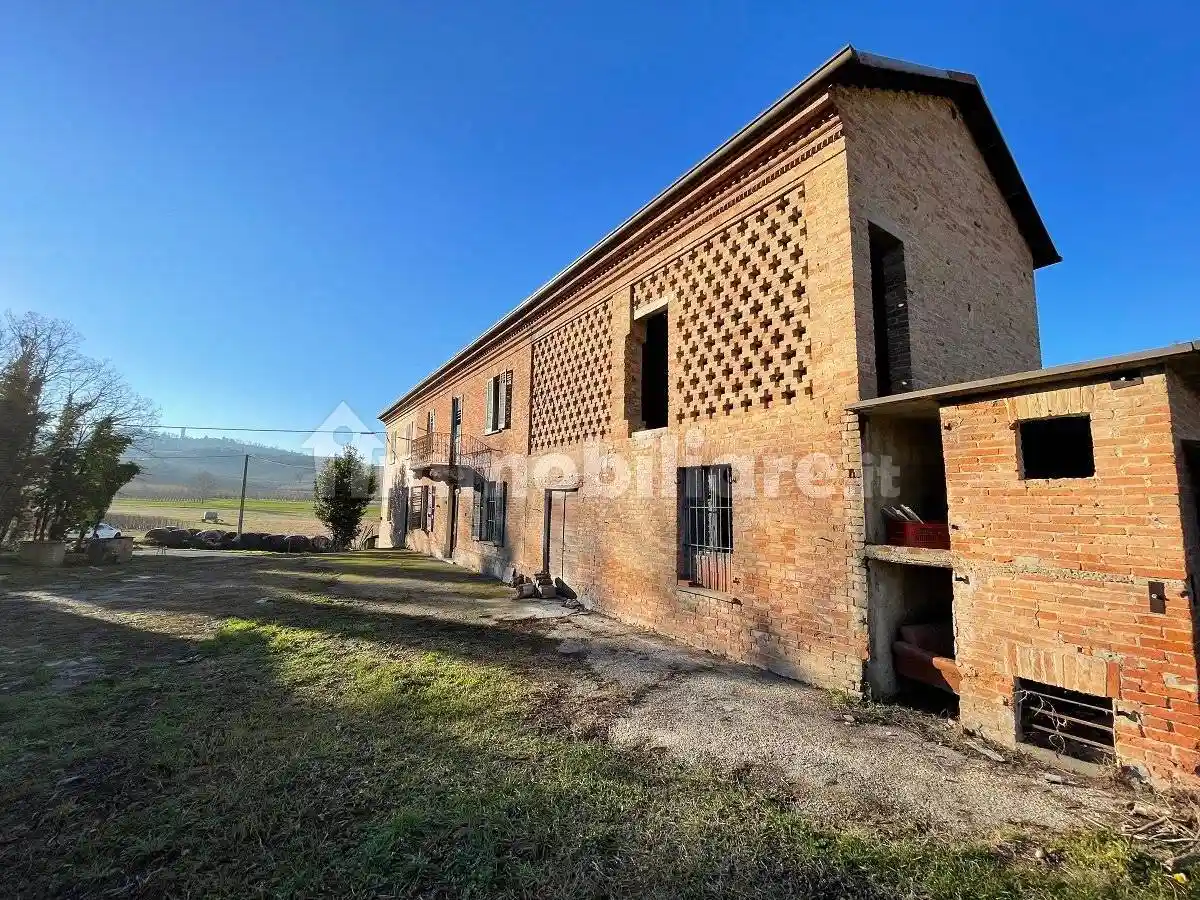 Rustico - Casale in vendita a Calosso