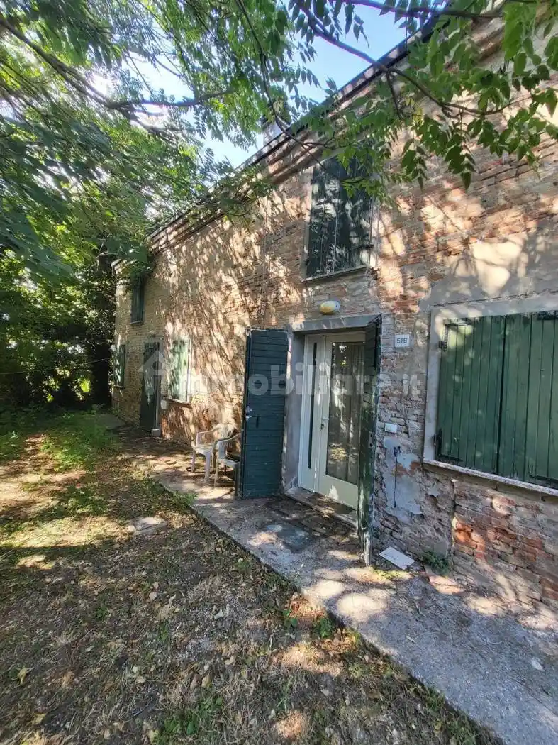 Rustico - Casale in vendita a Ferrara