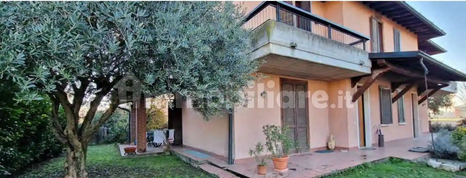 Villa in vendita a San Zeno Naviglio