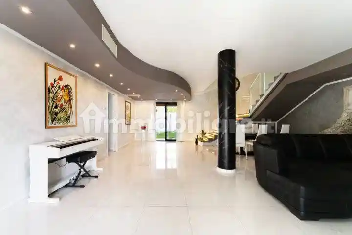 Villa in affitto a Olbia