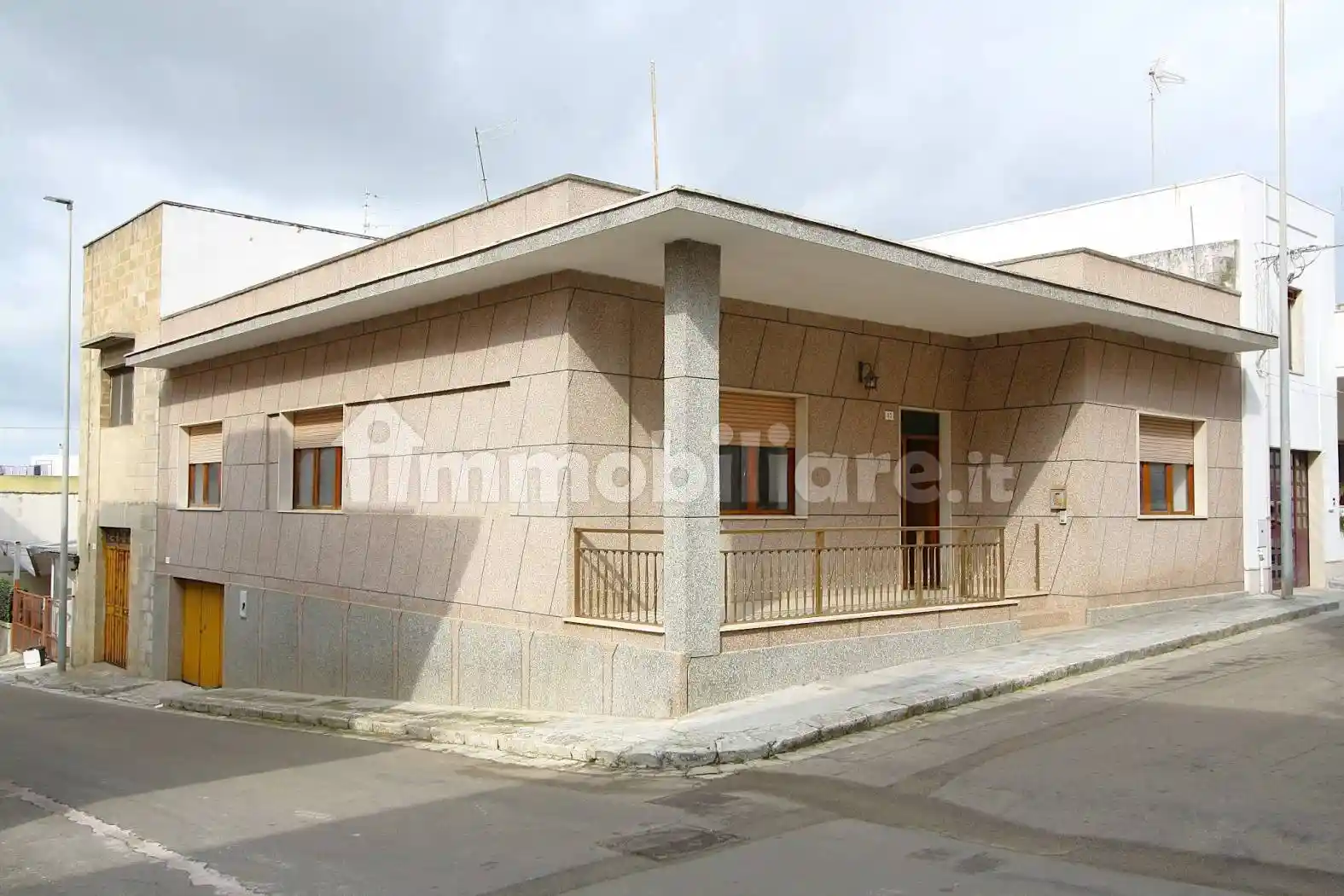 Casa indipendente in vendita a Matino