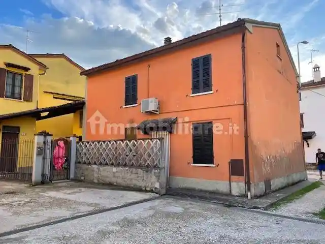 Casa indipendente in vendita a Cicognolo
