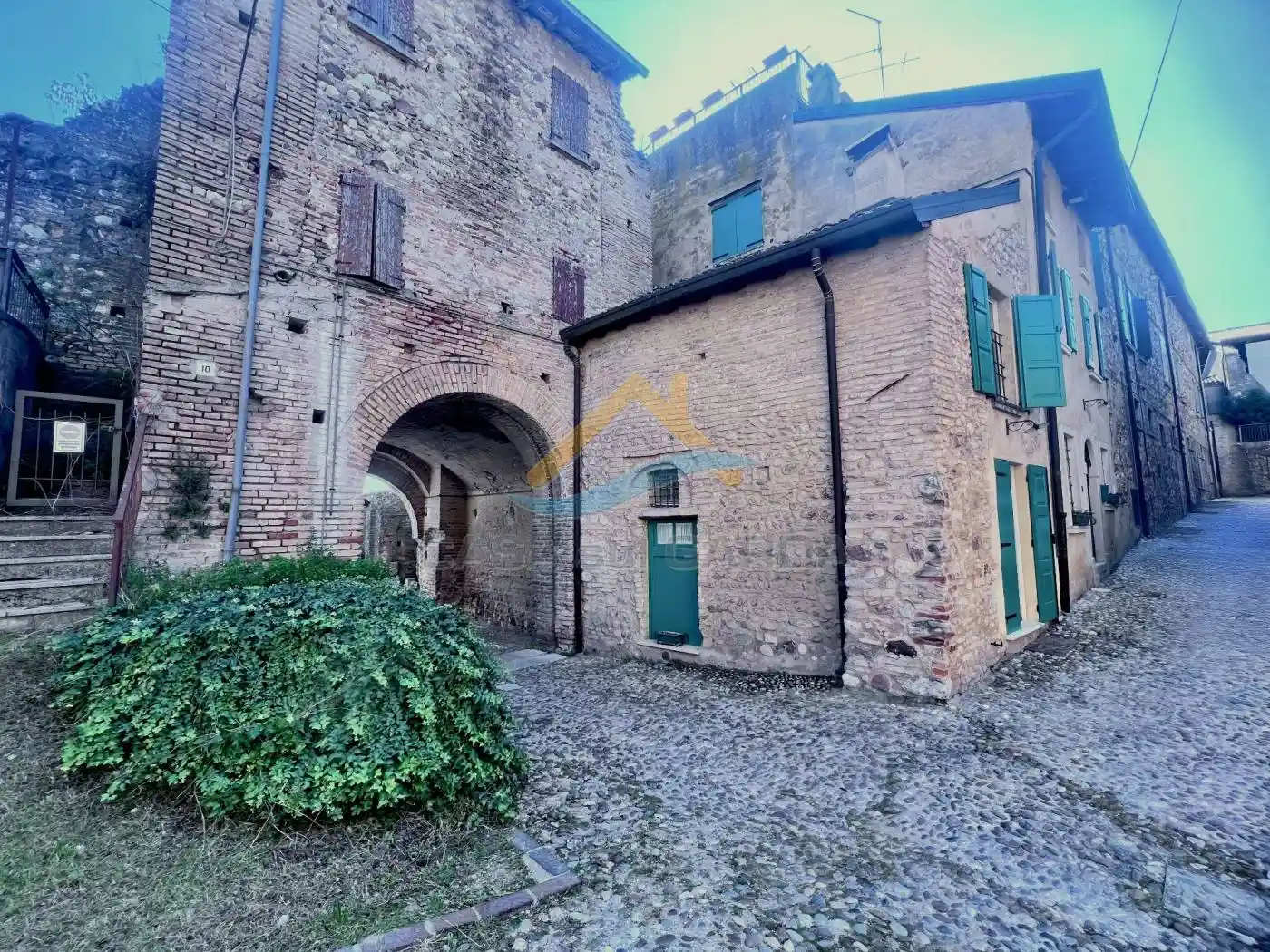 Rustico - Casale in vendita a Pozzolengo