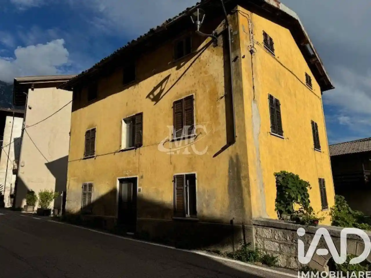 Villa in vendita a Vallarsa