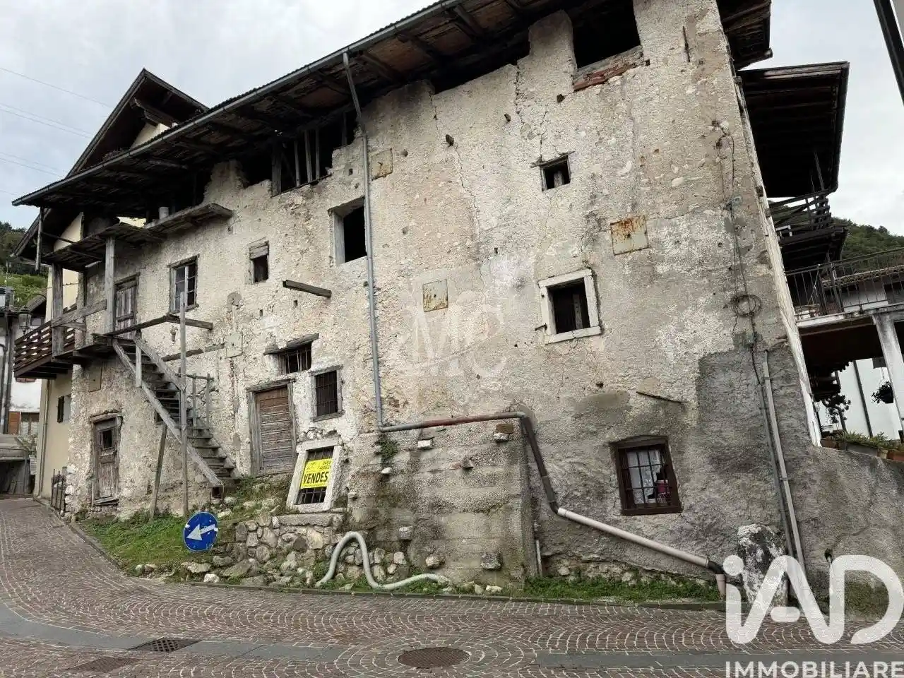 Villa in vendita a Besenello