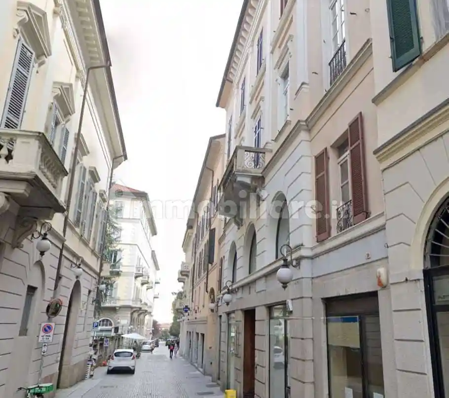 Appartamento in vendita a Novara