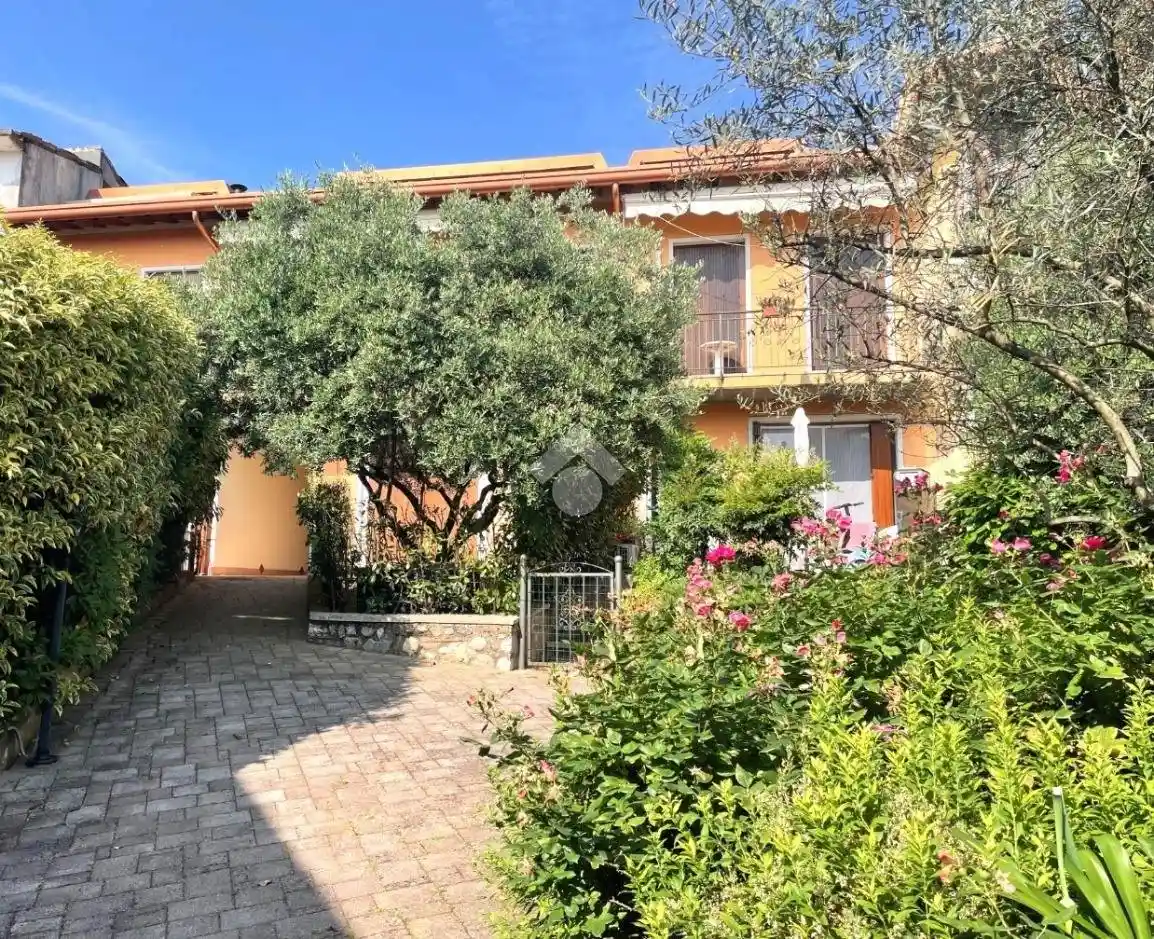 Appartamento in vendita a Lonato del Garda