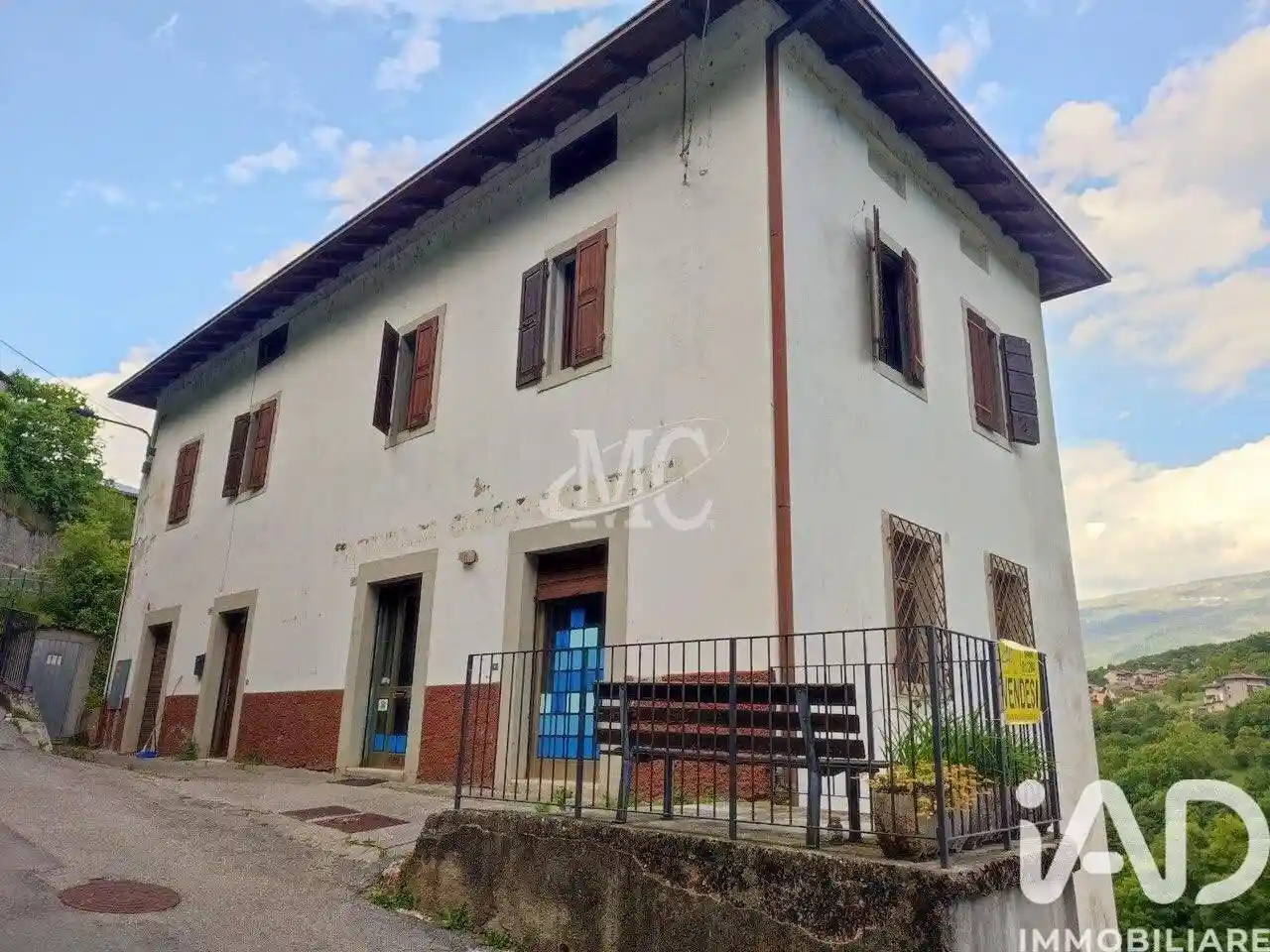 Villa in vendita a Brentonico