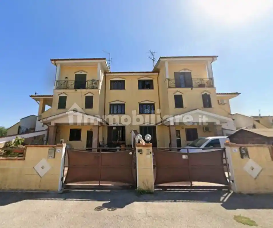 Villa in vendita a Nettuno