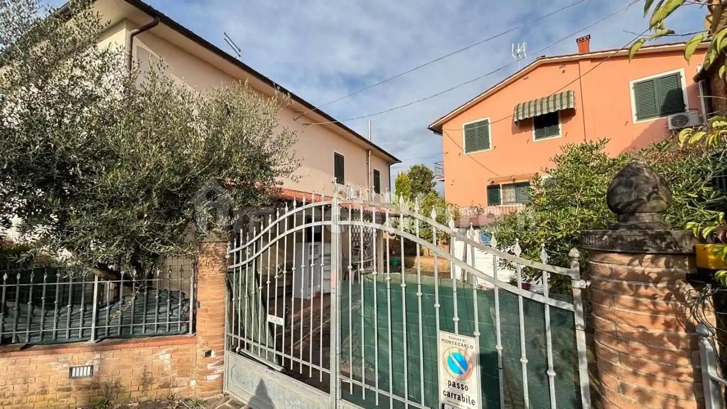 Casa indipendente in vendita a Montecarlo