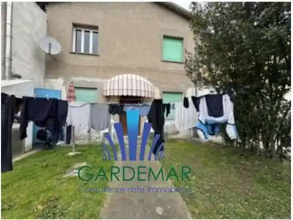 Appartamento in vendita a Goro