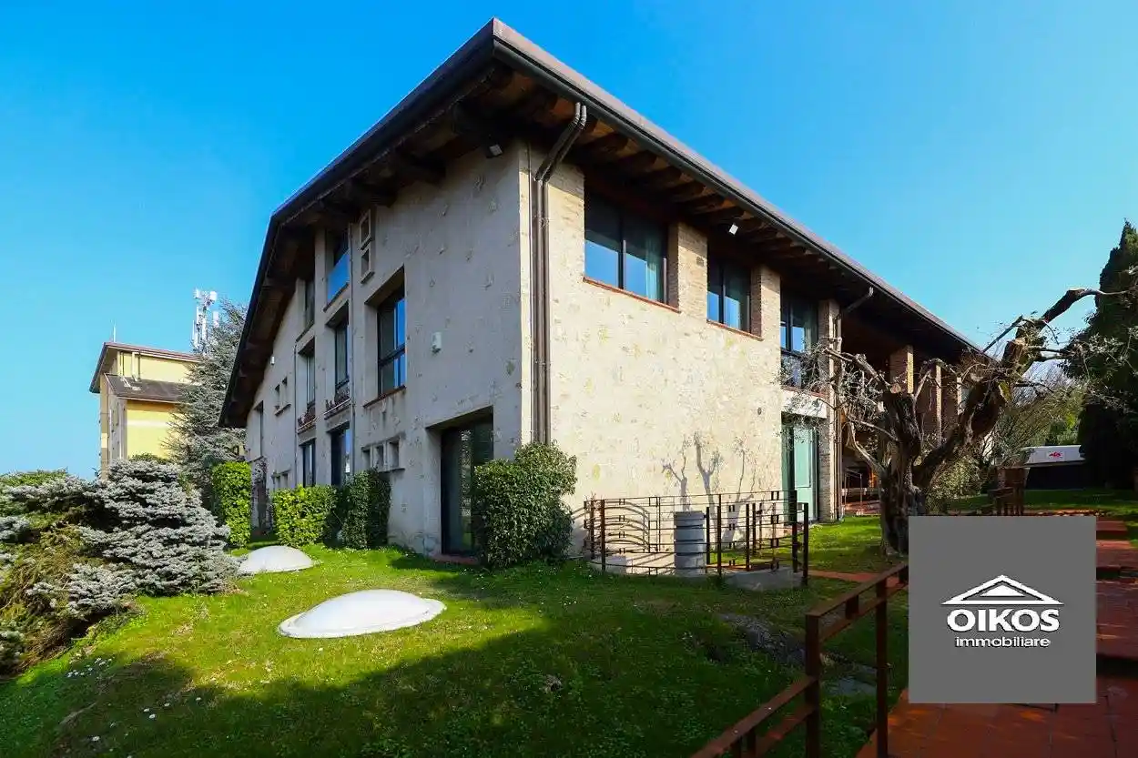 Appartamento in vendita a Desenzano del Garda