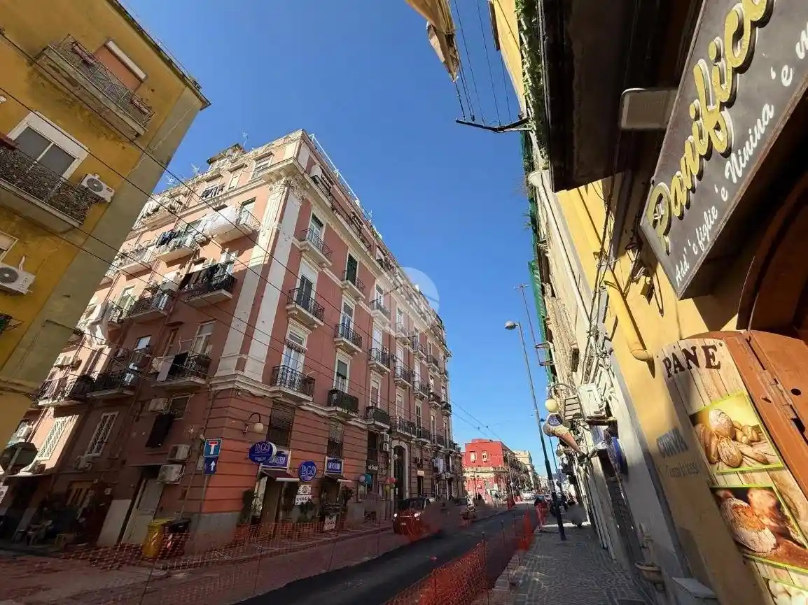 Appartamento in vendita a Napoli