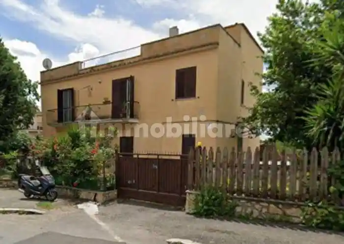 Casa indipendente in vendita a Marcellina