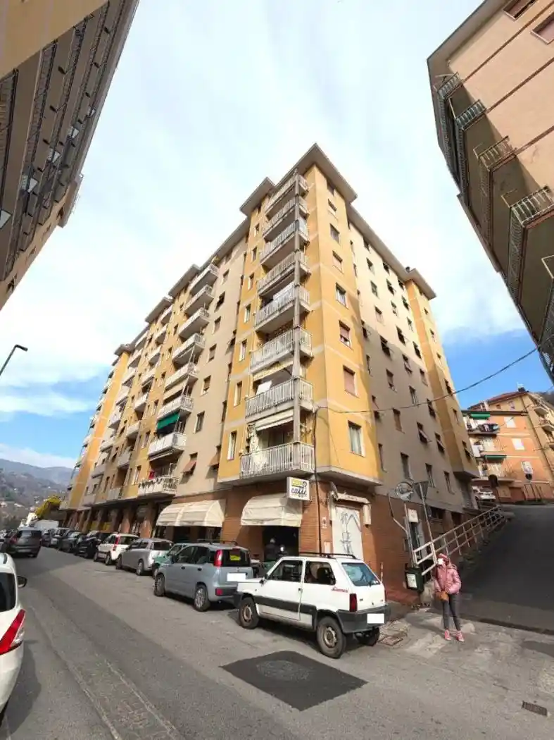 Appartamento in vendita a Campomorone