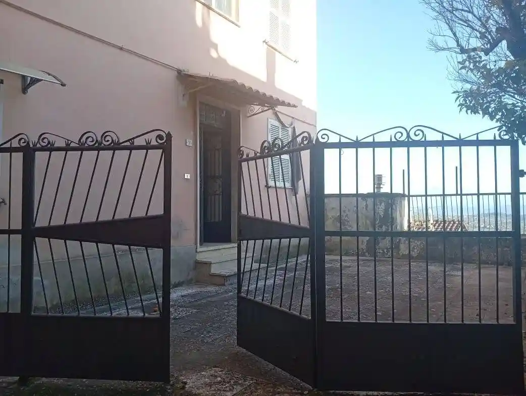 Casa indipendente in vendita a Torrice