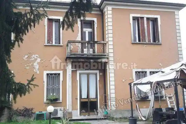 Villa in vendita a Castelmassa