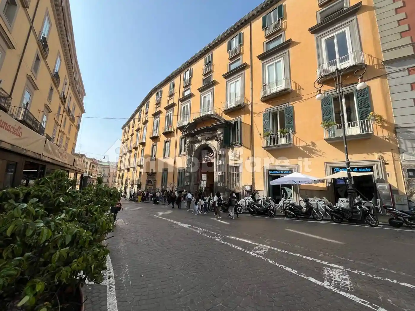 Appartamento in affitto a Napoli