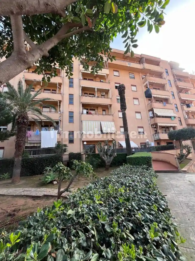 Appartamento in vendita a Palermo