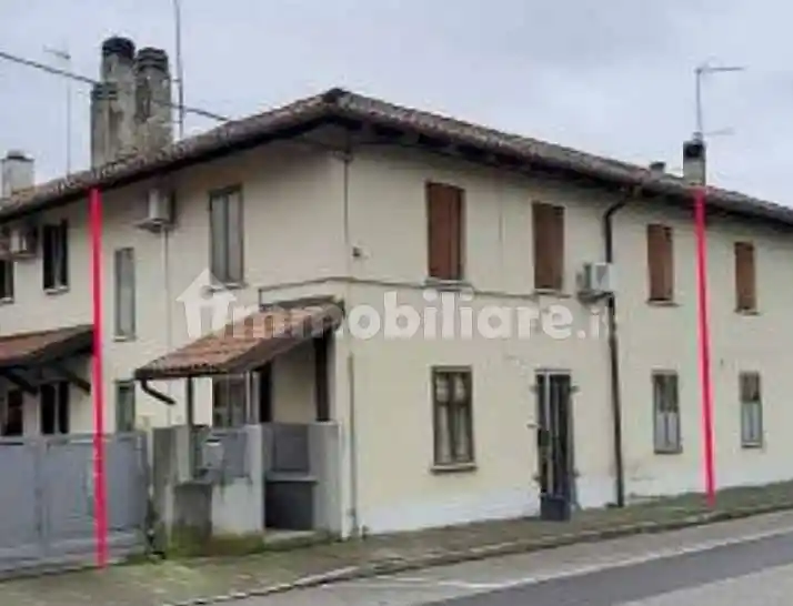 Casa indipendente in vendita a Udine