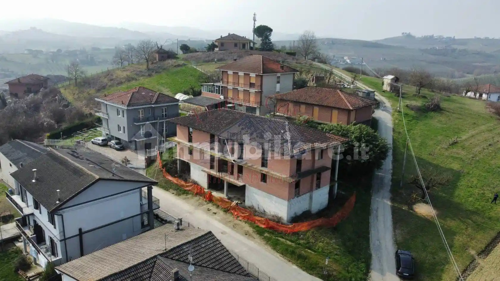 Villa in vendita a Castagnole delle Lanze