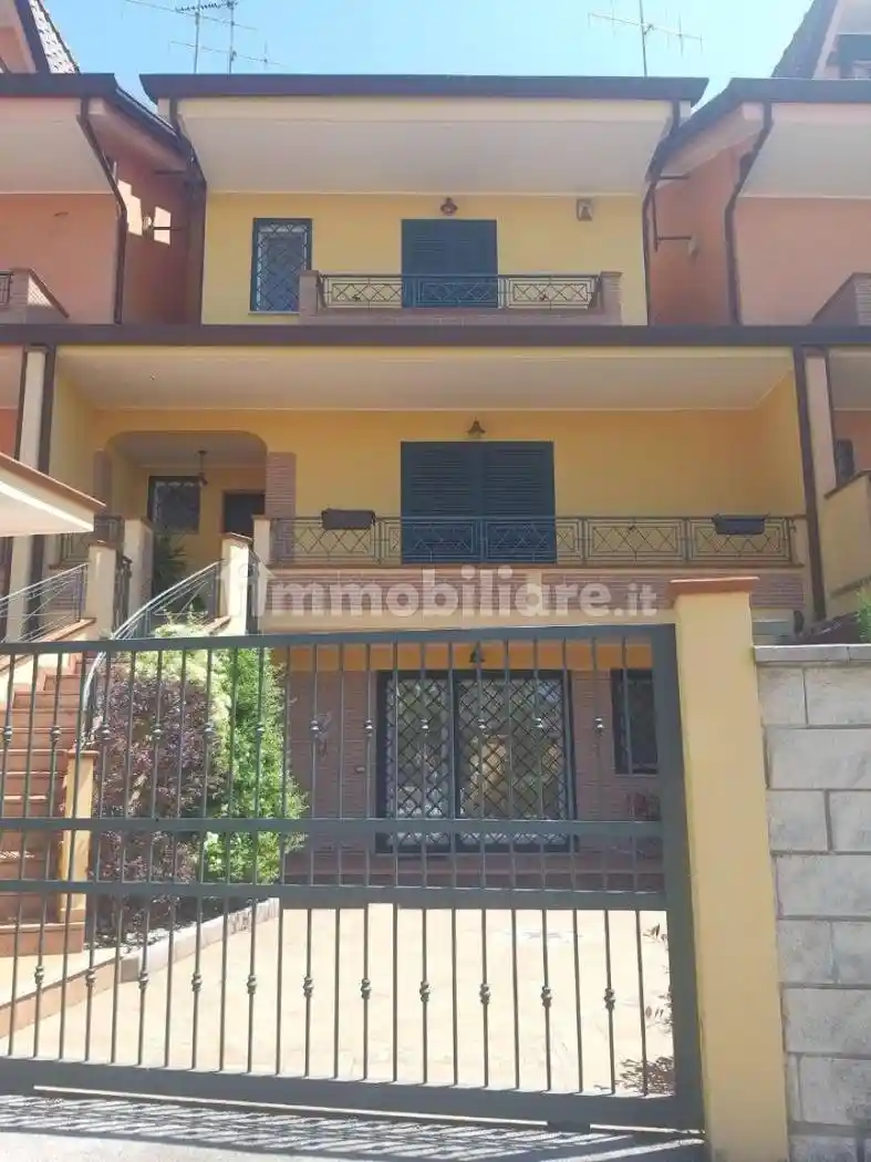 Villetta a schiera in vendita a Frosinone