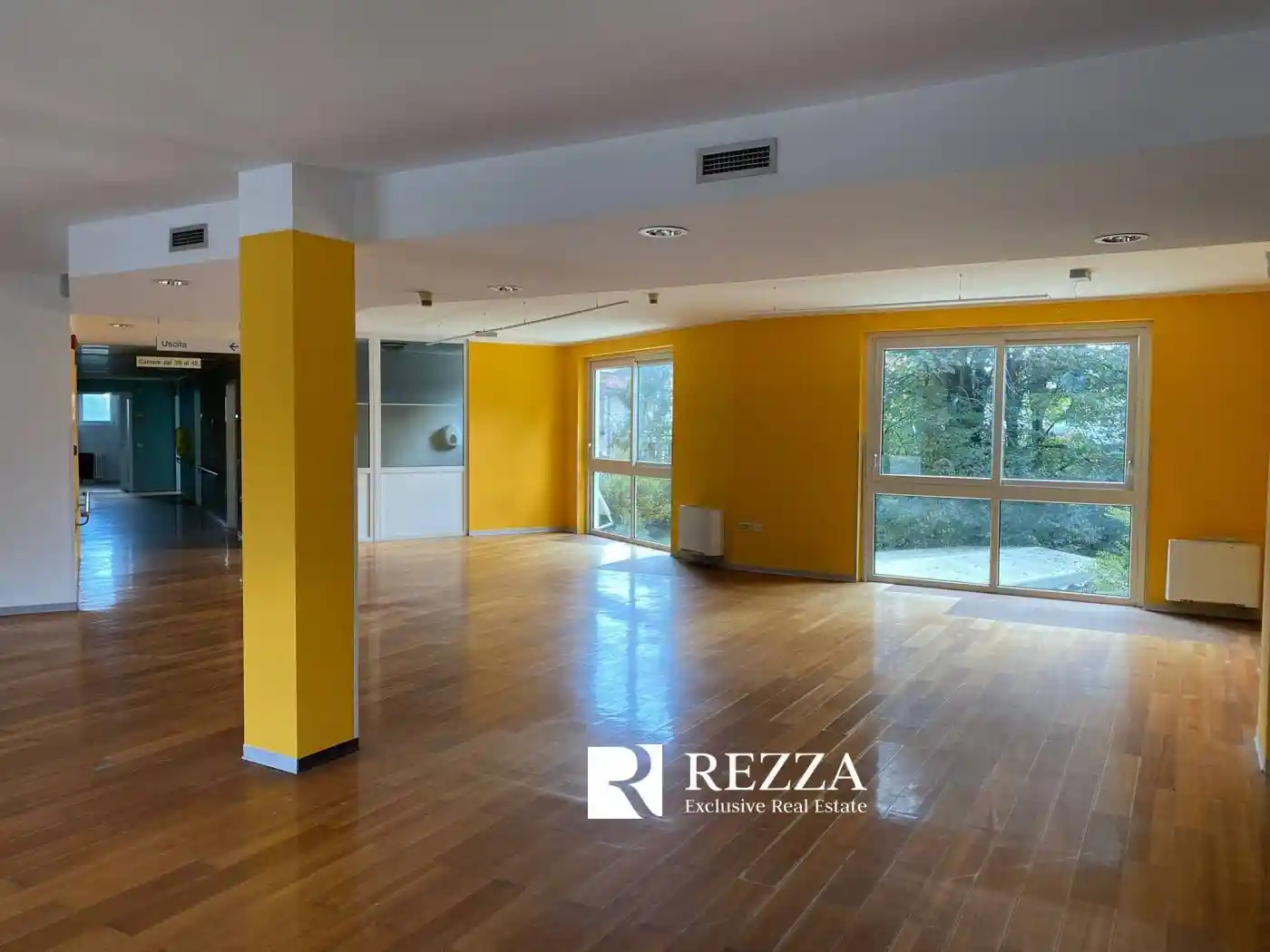 Palazzo - Edificio in vendita a Guanzate