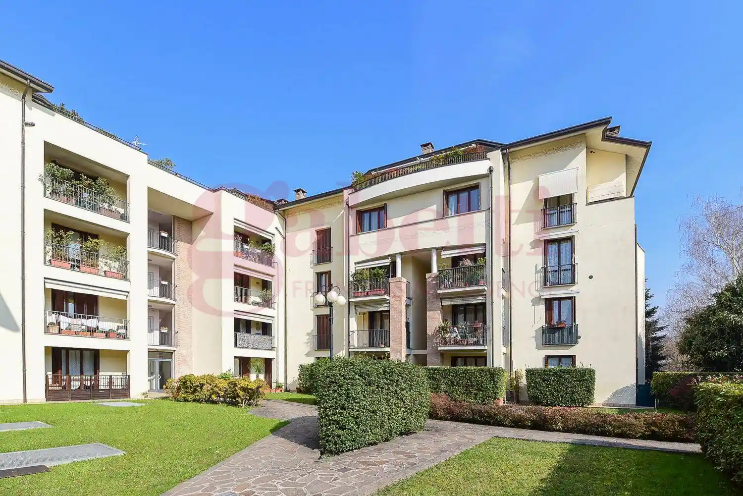 Appartamento in vendita a Mariano Comense