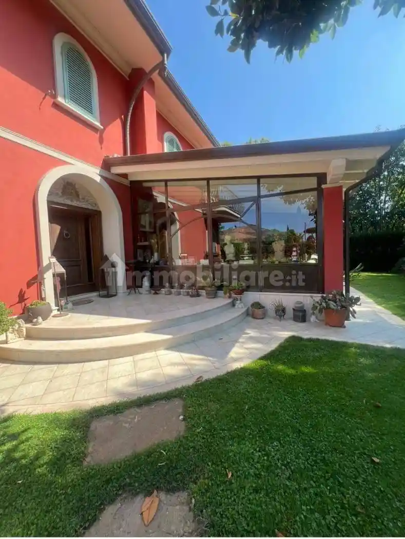 Villa in affitto a Pietrasanta