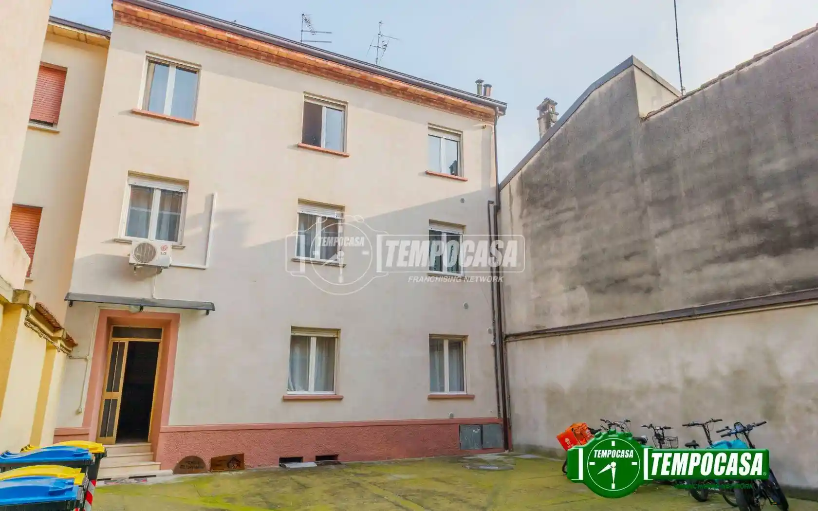 Appartamento in vendita a Piacenza