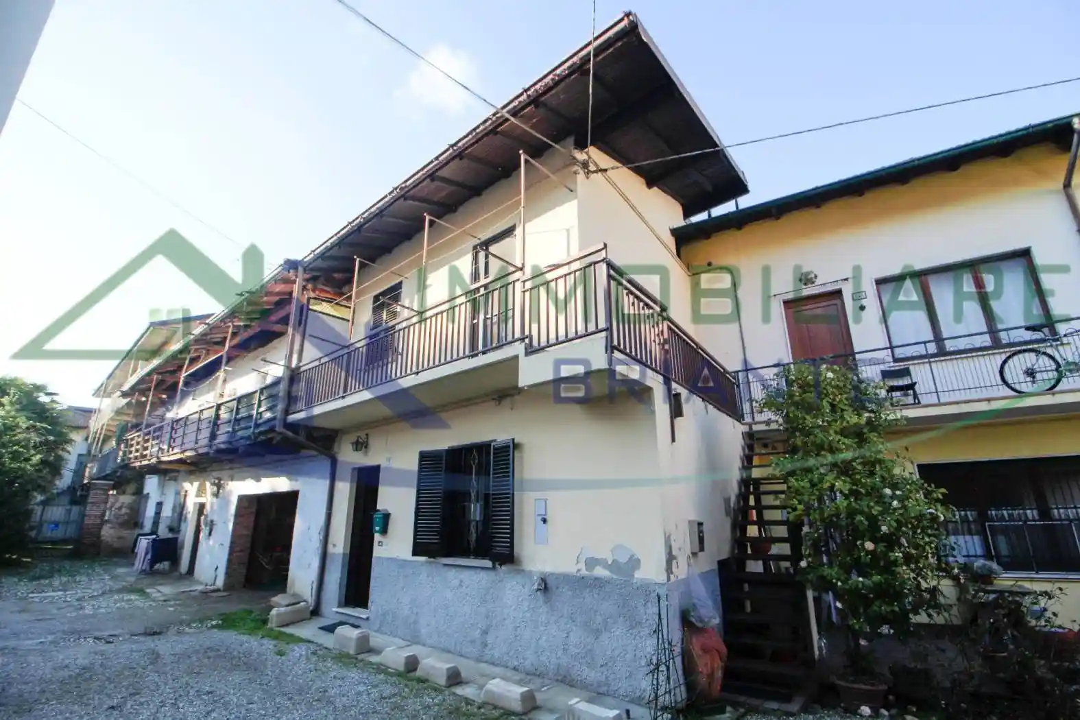 Casa indipendente in vendita a Casorate Sempione