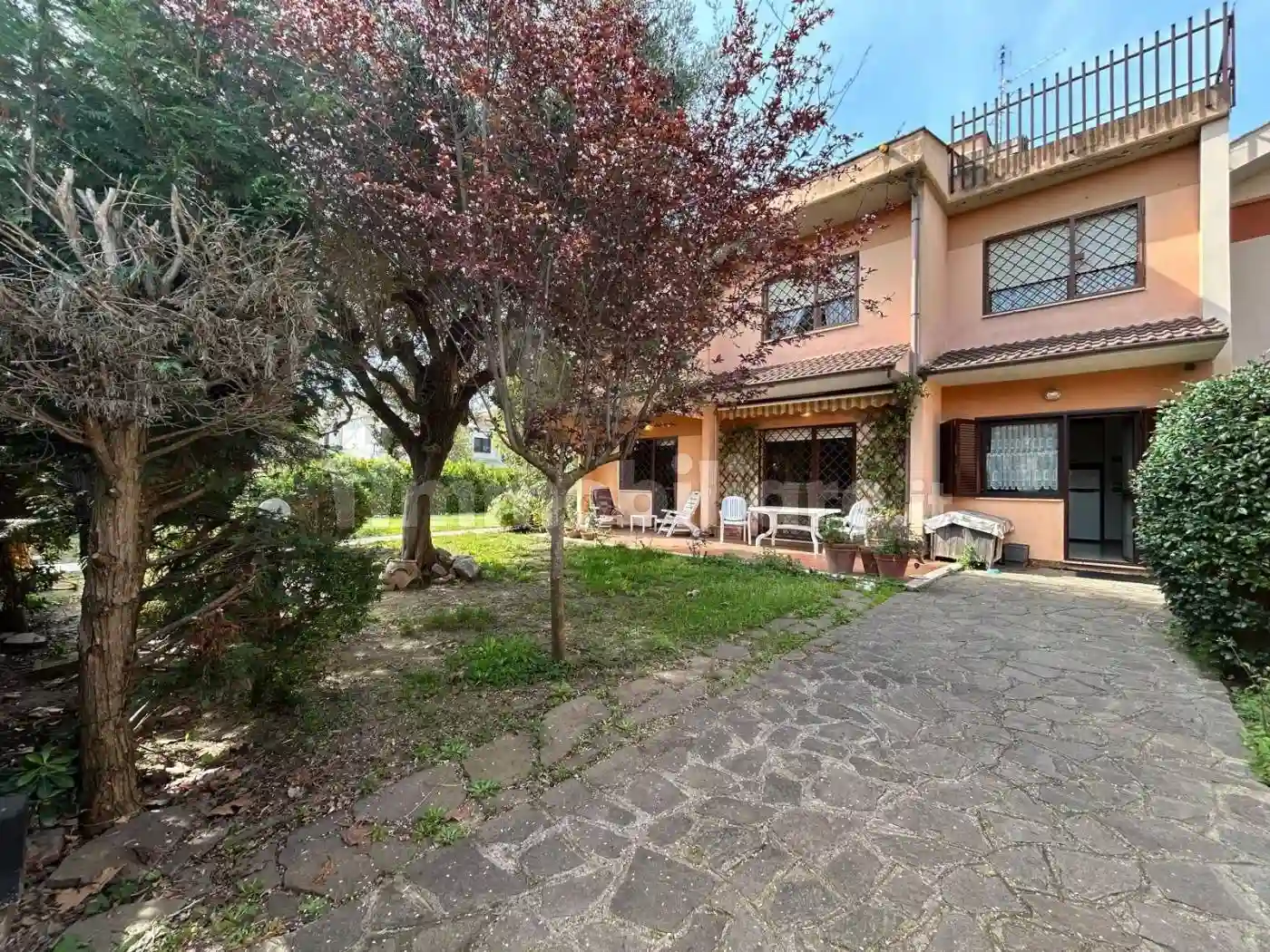 Villa - foto 2