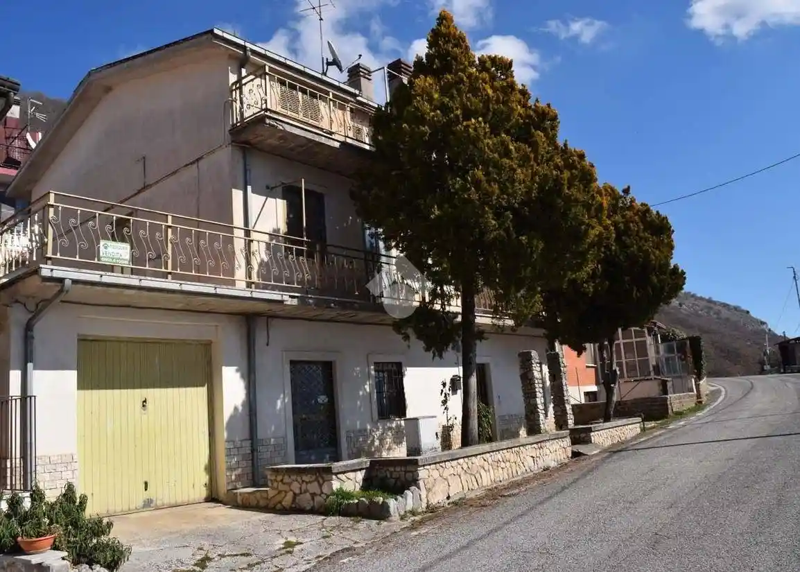 Palazzo - Edificio in vendita a Sante Marie