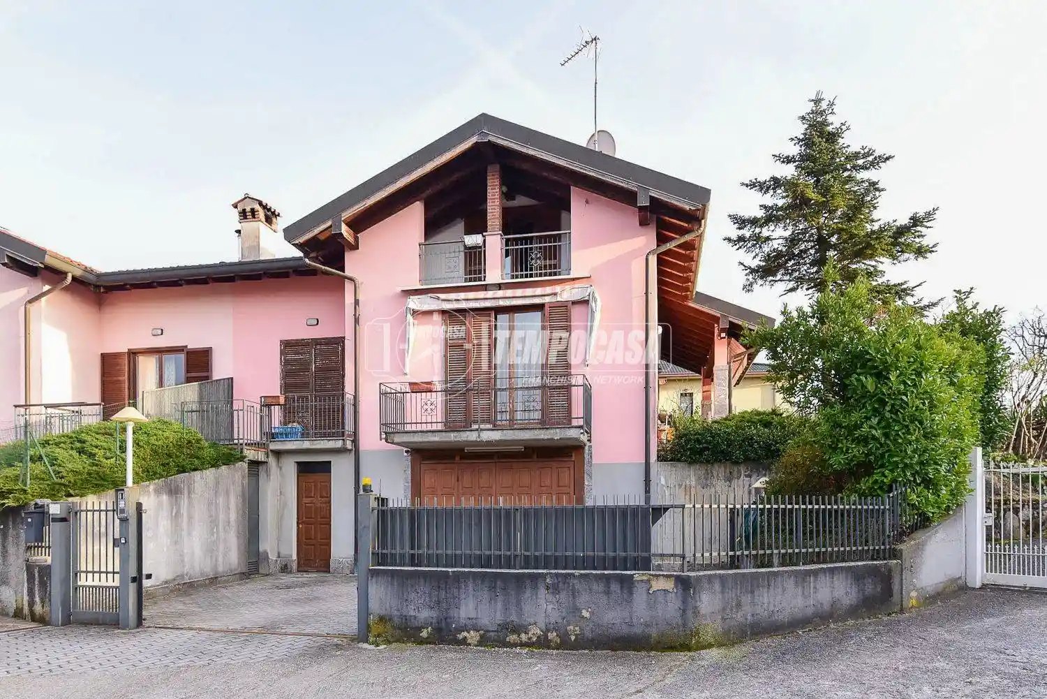 Villa in vendita a Tavernerio