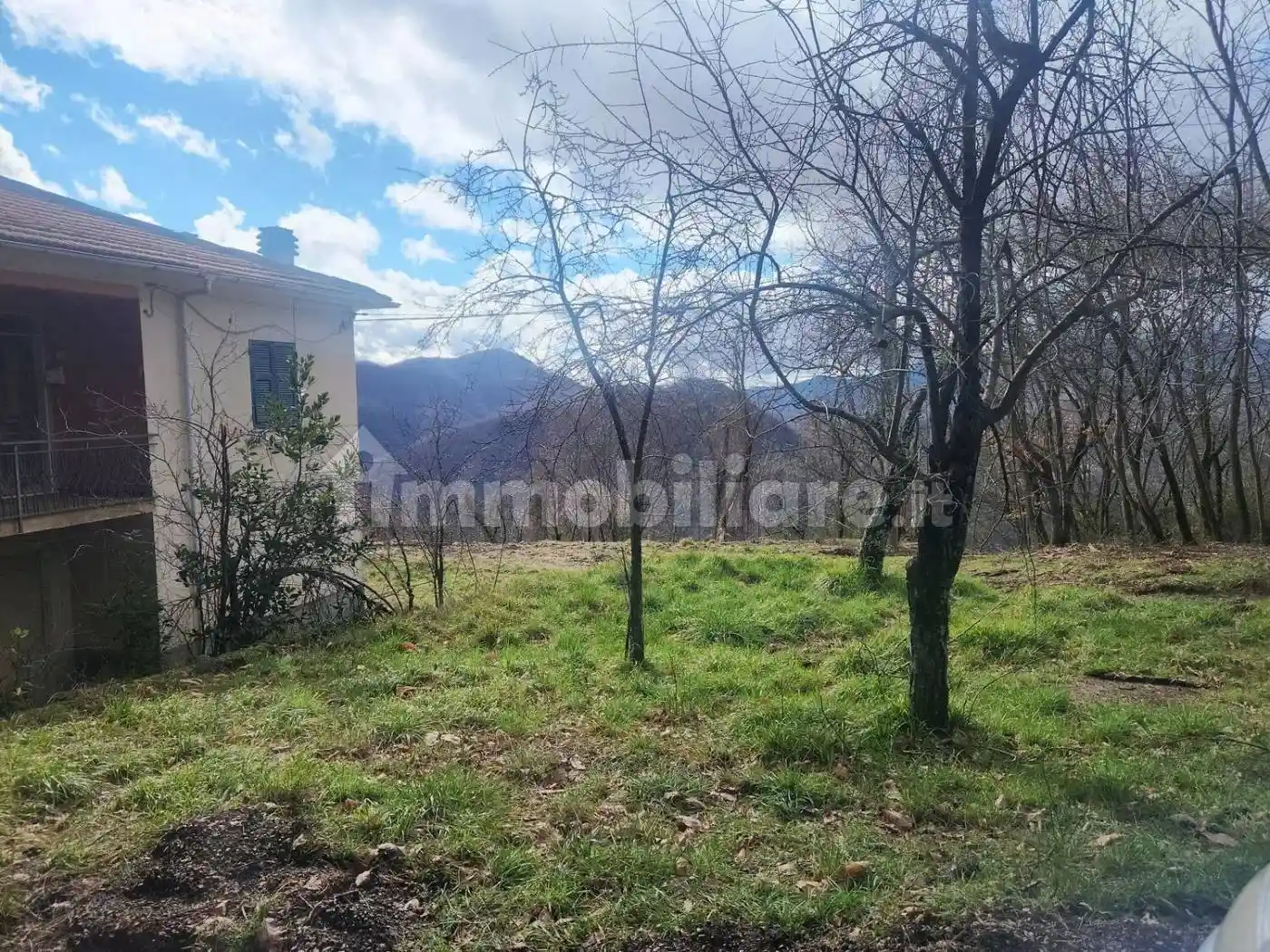 Villa in vendita a Varese Ligure