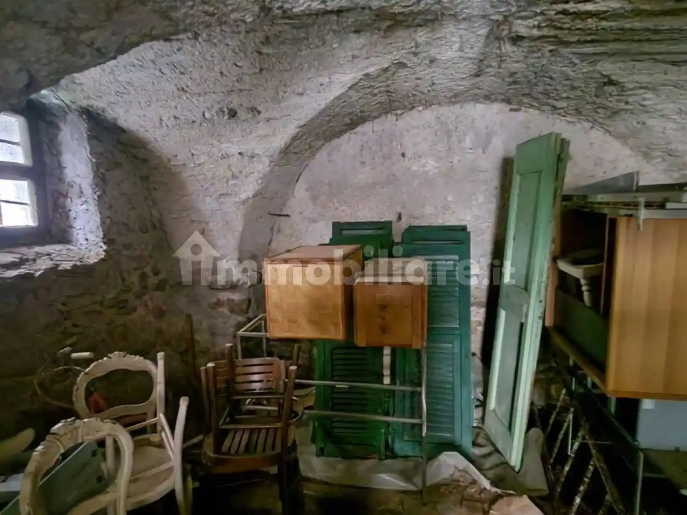 Appartamento in vendita a Varese Ligure